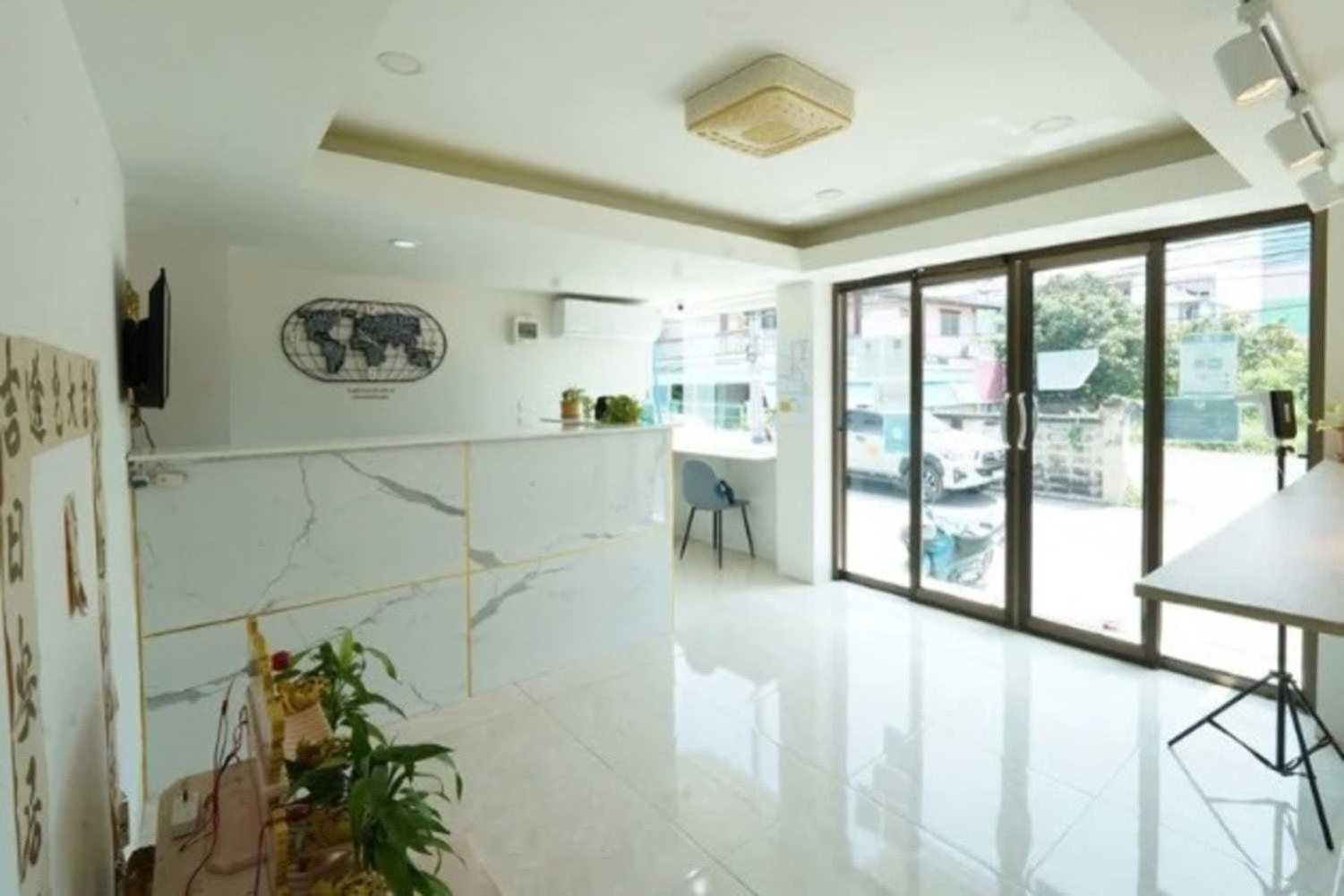 Hotel Rq Suvarnabhumi Airport By Collection O 3*